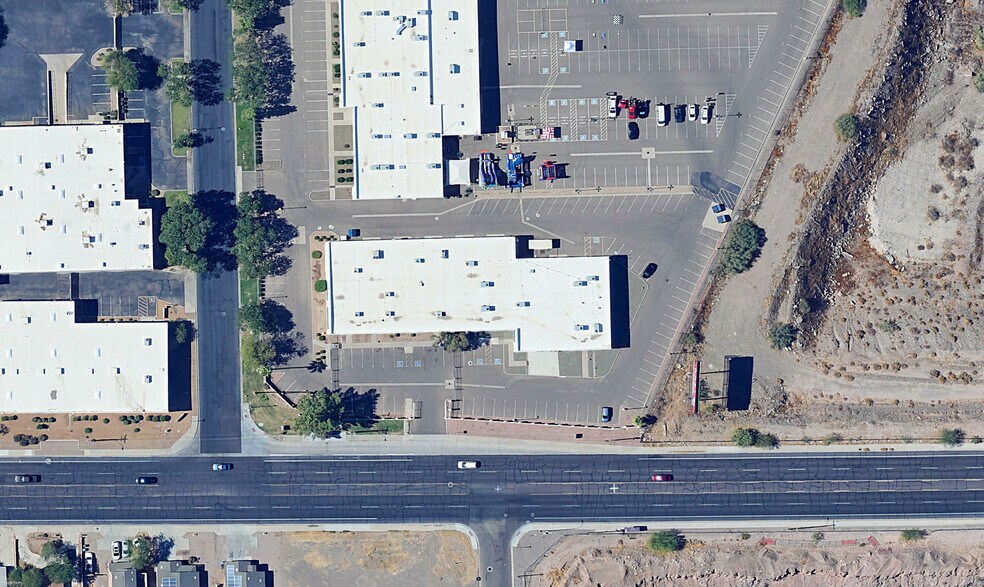 More Photos Of 2330 E Jones Ave, Phoenix Flex For Lease