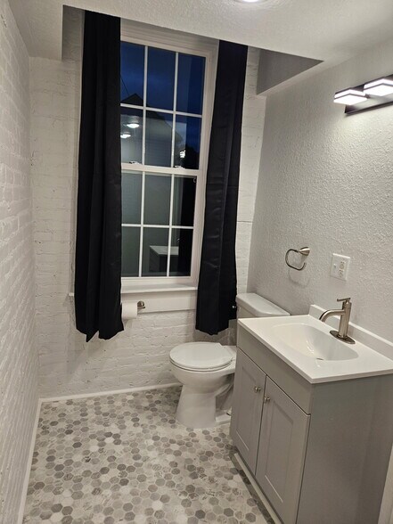 More Photos Of 302-304 S River Park Dr, Guttenberg Apartments For Sale