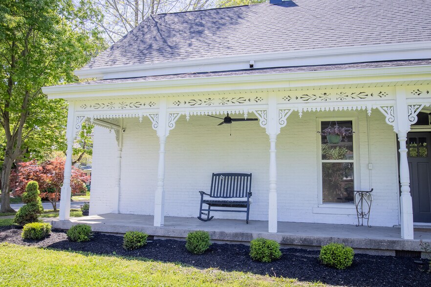 More Photos Of 324 W North St, Lebanon Specialty For Sale