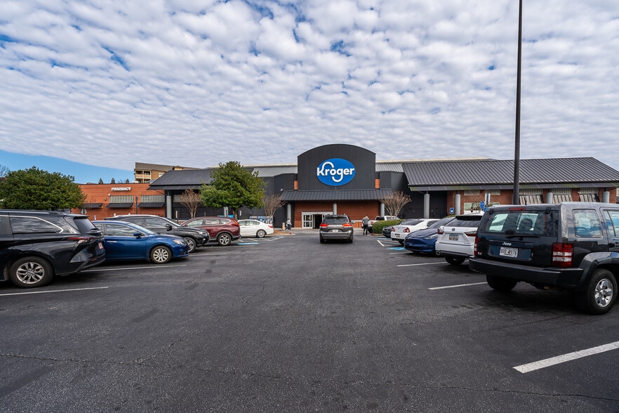 Primary Photo Of 227 NE Sandy Springs Cir, Atlanta Unknown For Lease