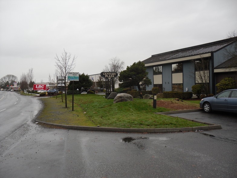 More Photos Of 3819 100th St SW, Lakewood Office For Sale