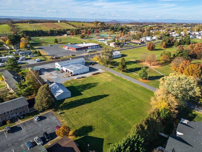 More Photos Of 9800 S Congress St, New Market Auto Repair For Sale