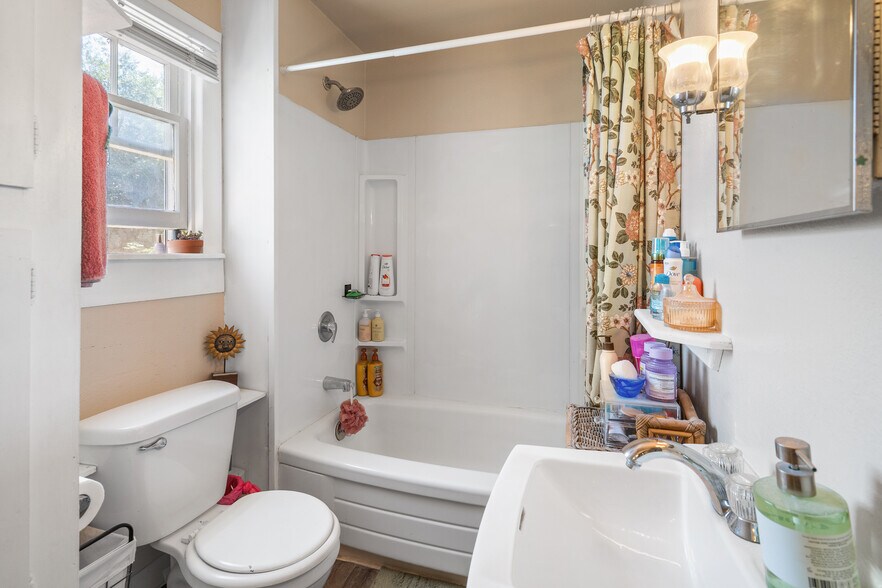 More Photos Of 811 E Prospect Rd, Fort Collins Apartments For Sale