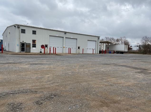 1702 S GEORGE NIGH EXPY  