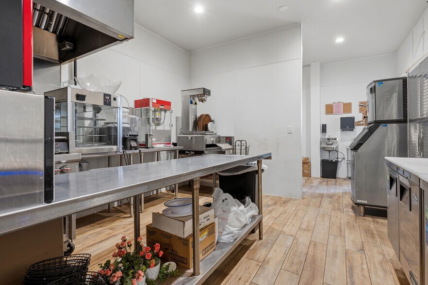 More Photos Of 5505 132nd st, Lubbock Industrial For Sale