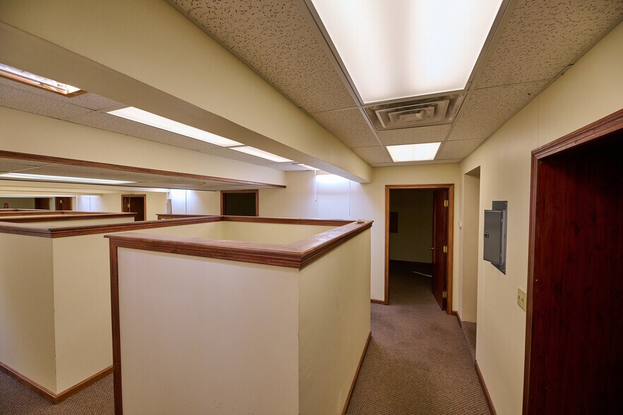 More Photos Of 7464 Sharon Mercer Rd, Mercer General Retail For Sale