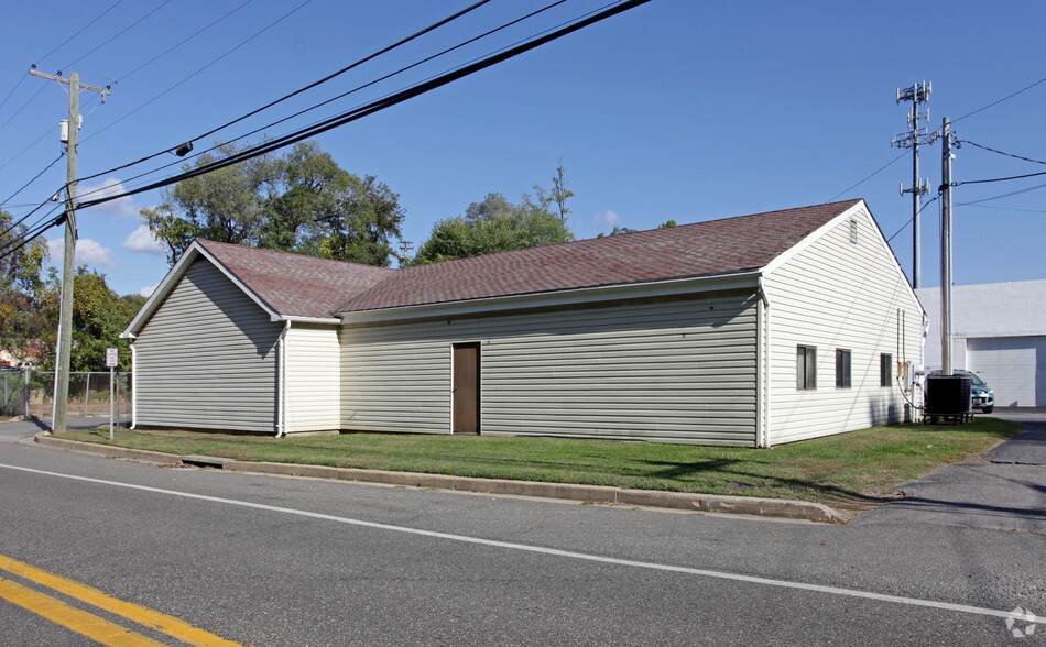 Primary Photo Of 1193-1195 Baltimore Annapolis Blvd, Arnold Warehouse For Lease