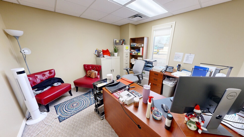 More Photos Of 1213 Esi Dr, Springdale Warehouse For Lease