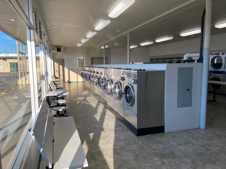 More Photos Of 1921 Virginia Ave, North Bend Freestanding For Sale