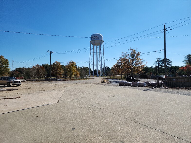 More Photos Of 401 Towel Ave, Valley Land For Sale