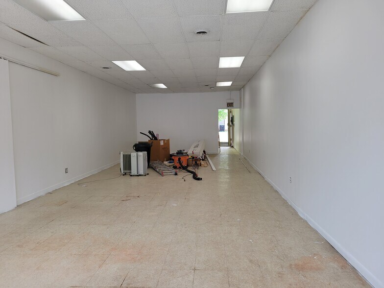 More Photos Of 5349-5353 W Belmont Ave, Chicago Storefront For Sale