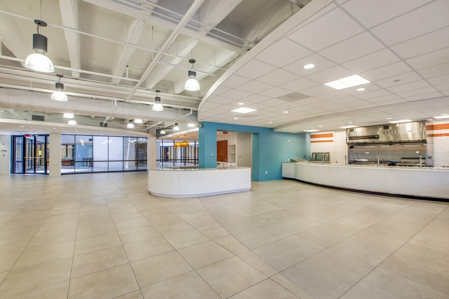 More Photos Of 263 N Sam Houston Pky E, Houston Office For Sale