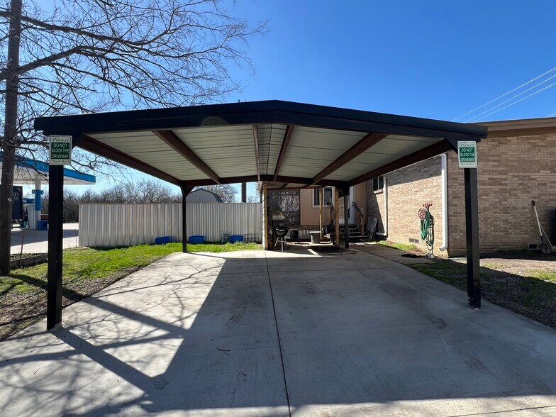 More Photos Of 189 E Greenville St, Alba Convenience Store For Sale