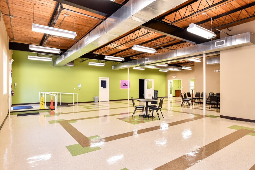 More Photos Of 429 N Main St, Greenville Office Residential For Sale