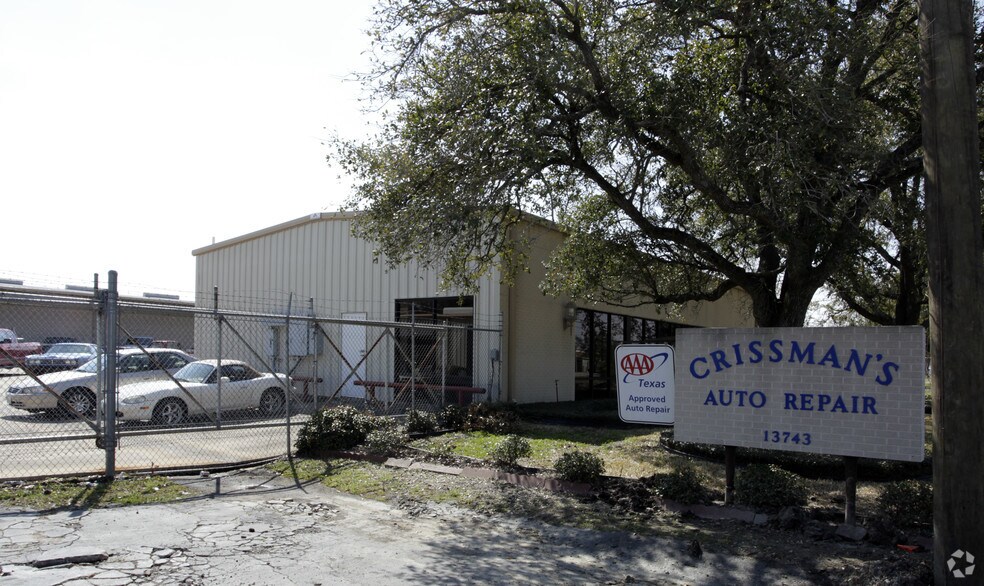 More Photos Of 13743 Stafford Rd, Stafford Warehouse For Sale