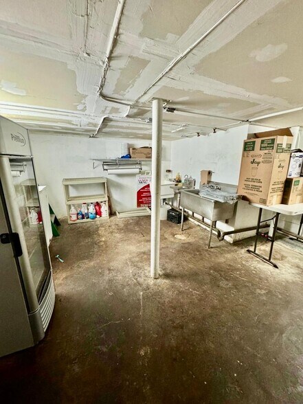 More Photos Of 2701-2709 W Lawrence Ave, Chicago Restaurant For Sale