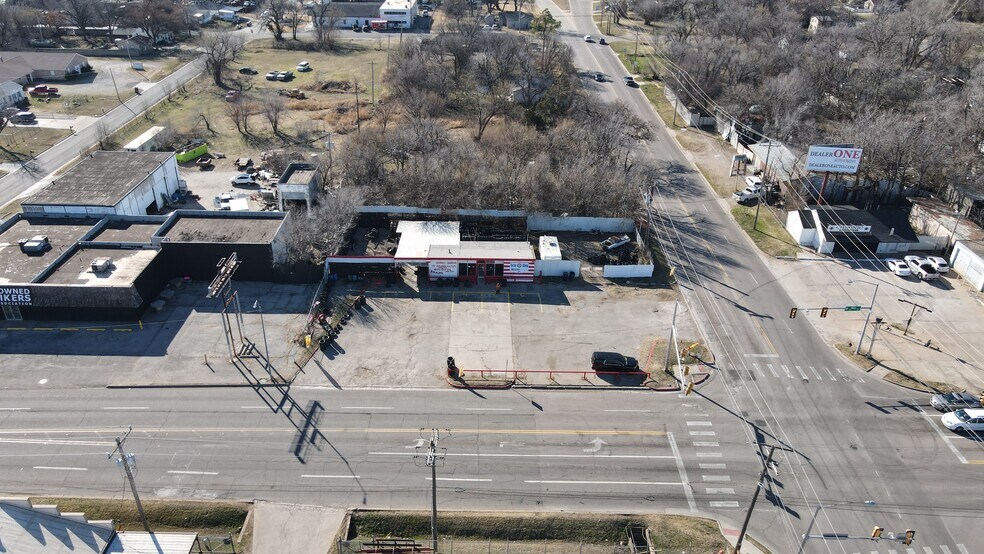 More Photos Of 1601 S May Ave, Oklahoma City Freestanding For Sale