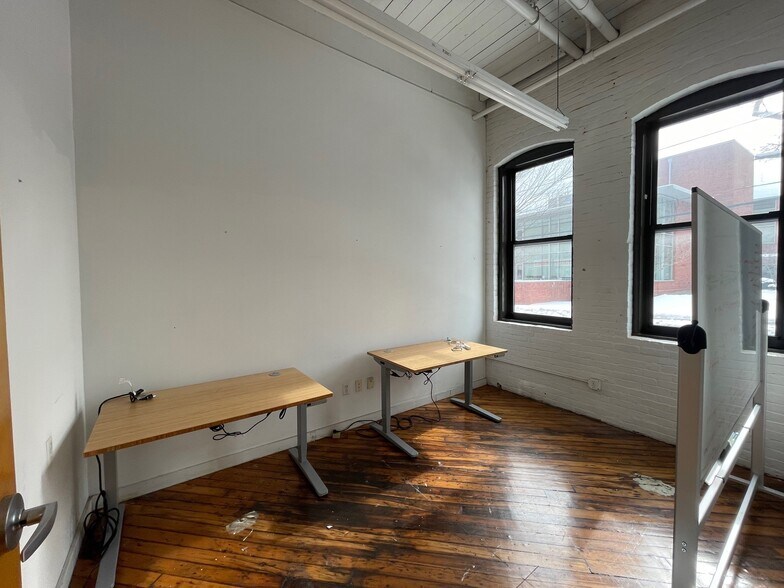 More Photos Of 85 Willow St, New Haven Flex For Lease