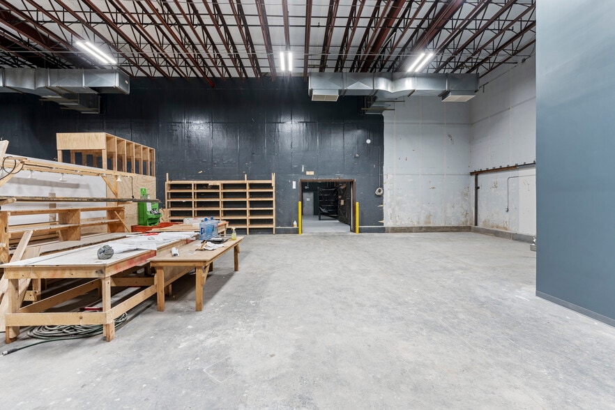 More Photos Of 4865 Arthur Kill Rd, Staten Island Warehouse For Sale