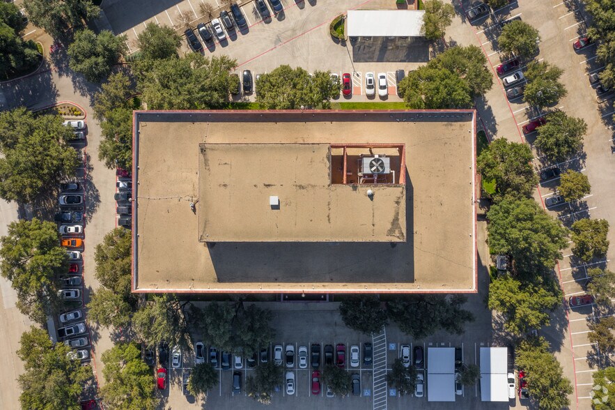 More Photos Of 2100 Lakeside Blvd, Richardson Office For Sale