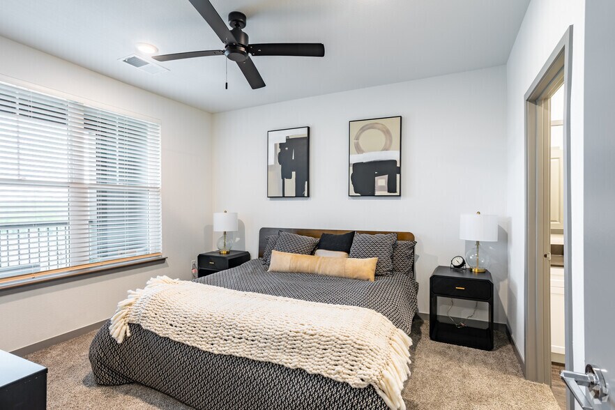 More Photos Of 1001 - 1029 Hobbit St., Fort Collins Apartments For Lease