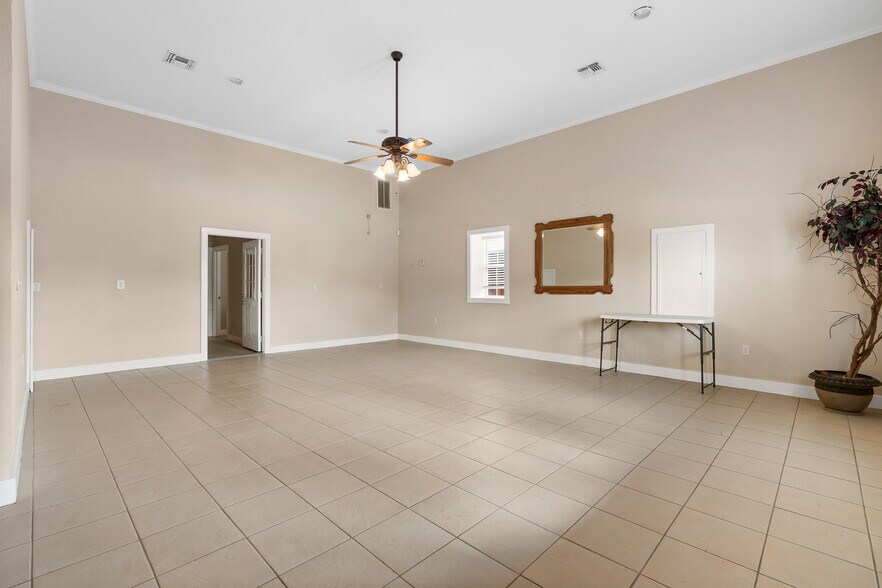 More Photos Of 2692 Highway 105 W, Navasota Specialty For Sale