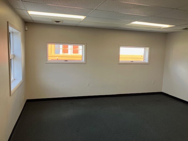 More Photos Of 1900 West St, Annapolis General Retail For Sale