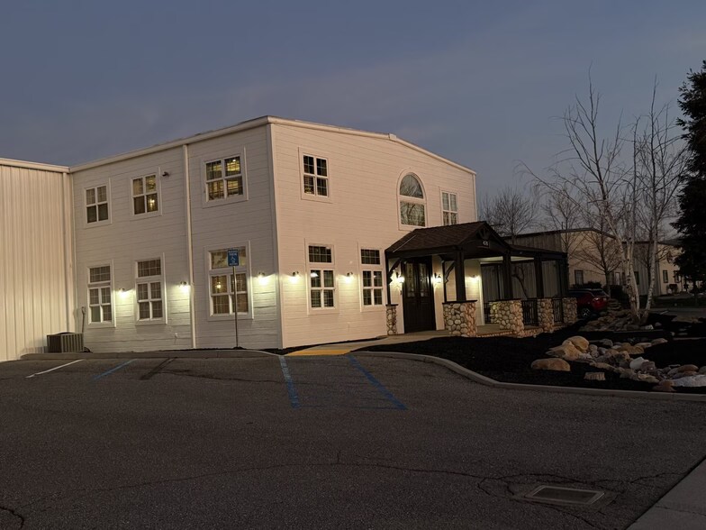 More Photos Of 428 N Curry St, Tehachapi Light Manufacturing For Lease