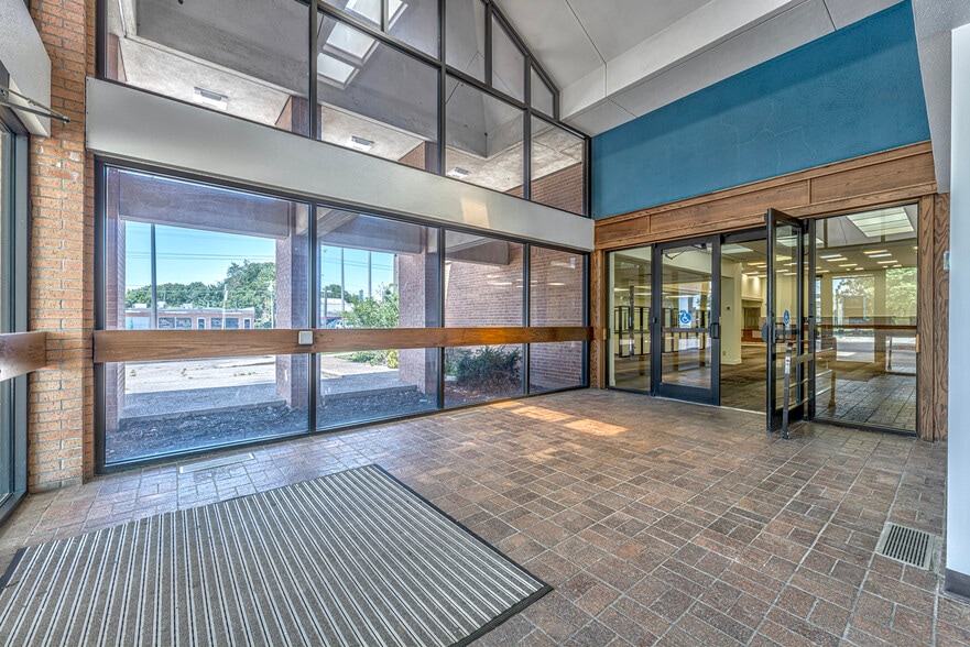 More Photos Of 5950 E Admiral Pl, Tulsa Lodge Meeting Hall For Sale