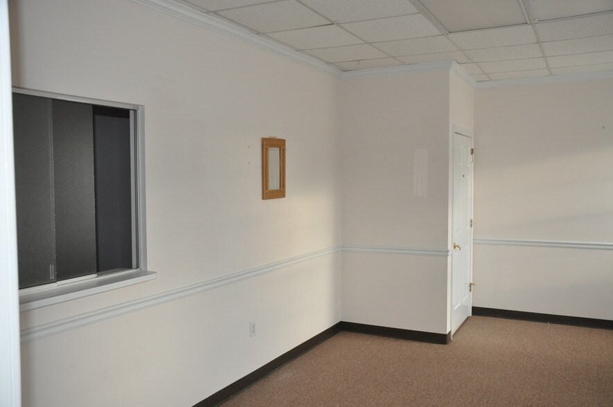More Photos Of 4634 Lawrenceville Hwy NW, Lilburn Office For Lease