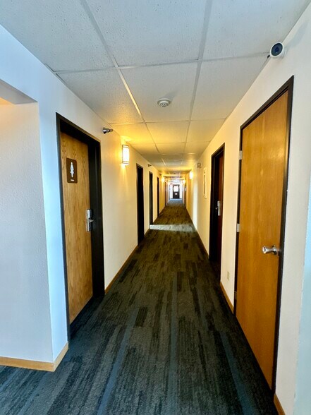 More Photos Of 406 Main Ave NE, Warroad Hotel For Sale