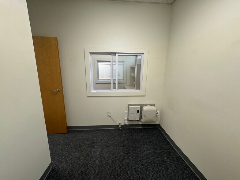 More Photos Of 1268 Westminster St, Providence Storefront Retail Residential For Lease