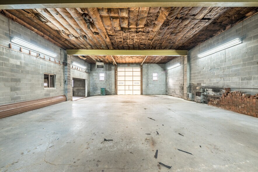 More Photos Of 1535 Sabraton Ave, Morgantown Service For Lease