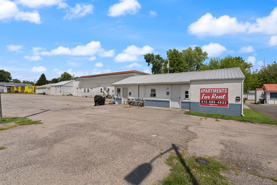 More Photos Of 513-525 N Gardner St, Scottsburg Storefront For Sale