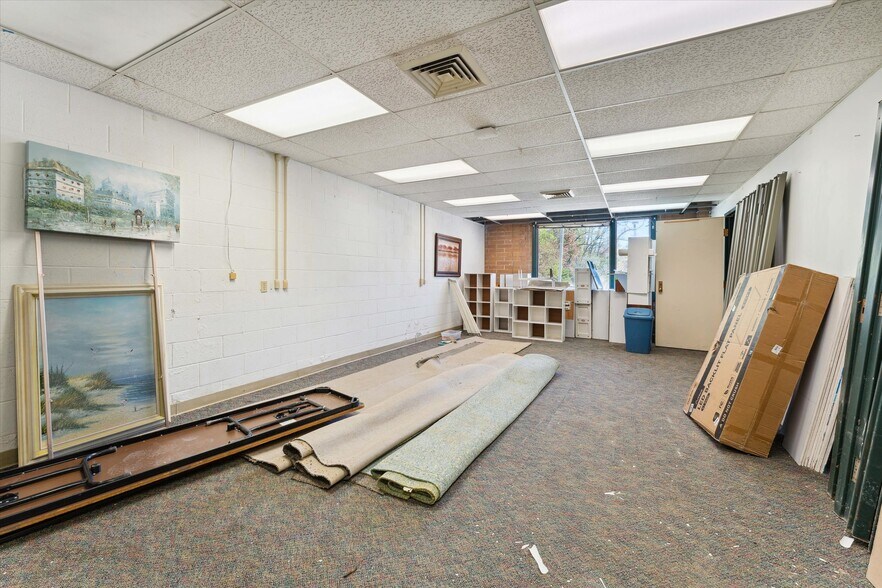 More Photos Of 3333 Brecksville Rd, Richfield Office For Lease