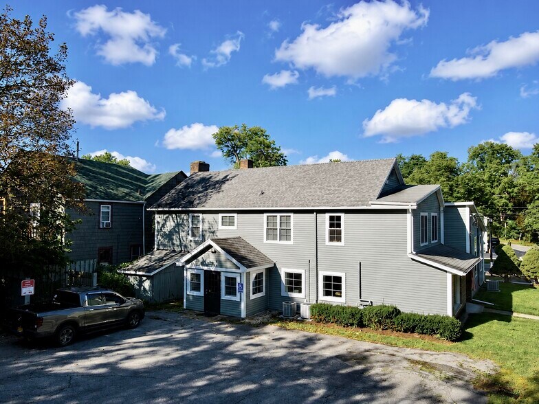 More Photos Of 210 Brooklea Dr, Fayetteville Freestanding For Sale