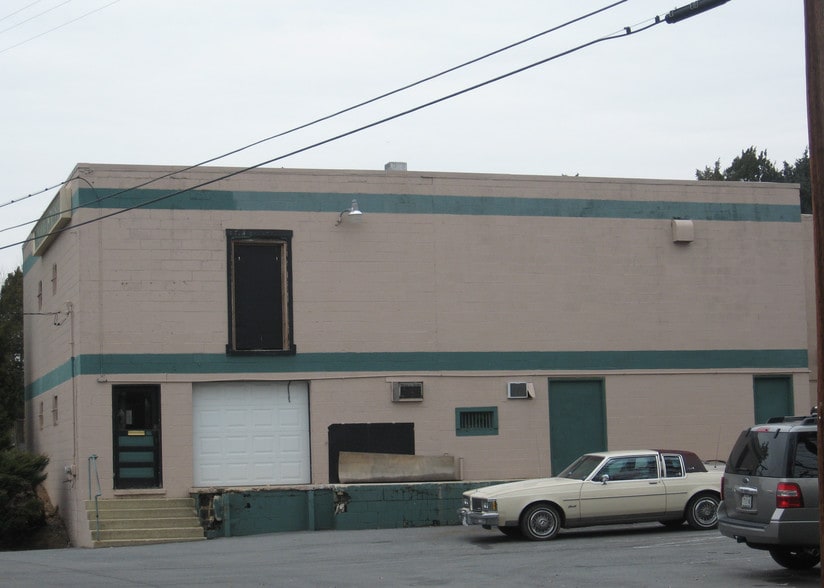 More Photos Of 46B Solomons Island Rd, Prince Frederick Warehouse For Lease