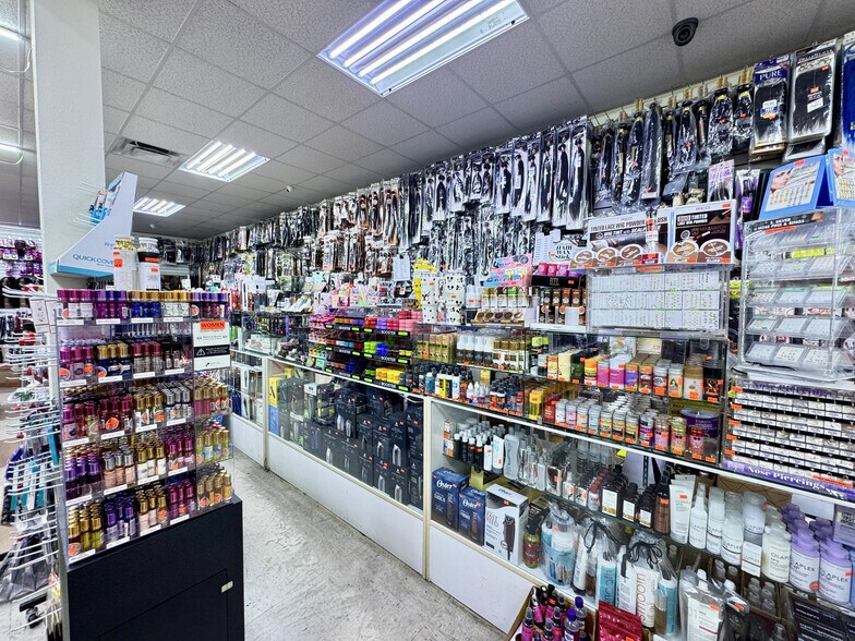 More Photos Of 3501 SW 34th St, Gainesville Freestanding For Lease