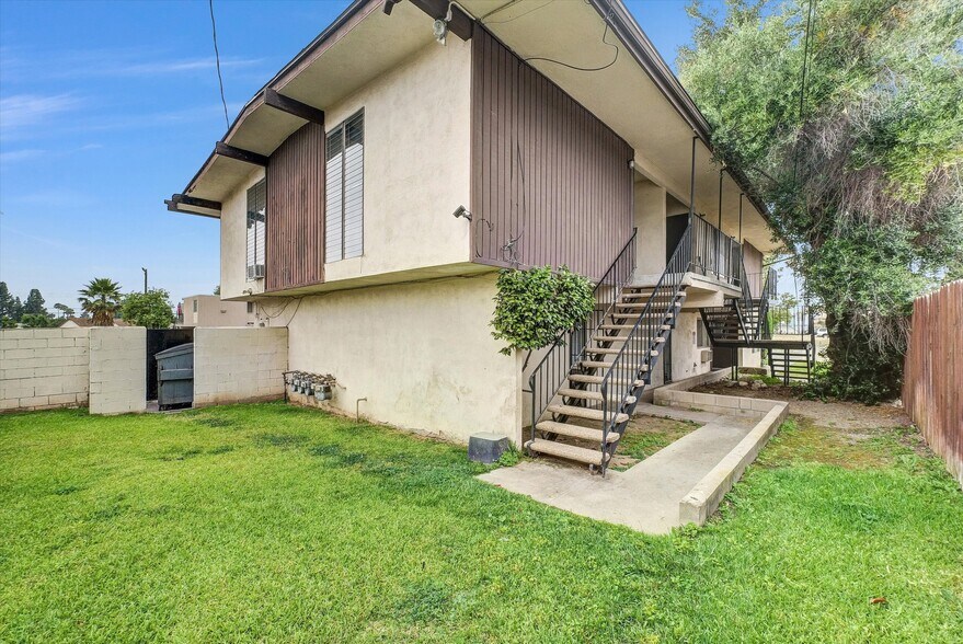 More Photos Of 602 Cedarglen Dr, Azusa Manufactured Housing Mobile Home Park For Sale