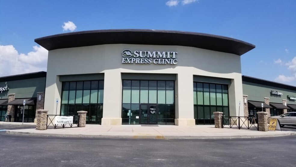 More Photos Of 7531-7569 Barnett Way, Powell General Retail For Lease