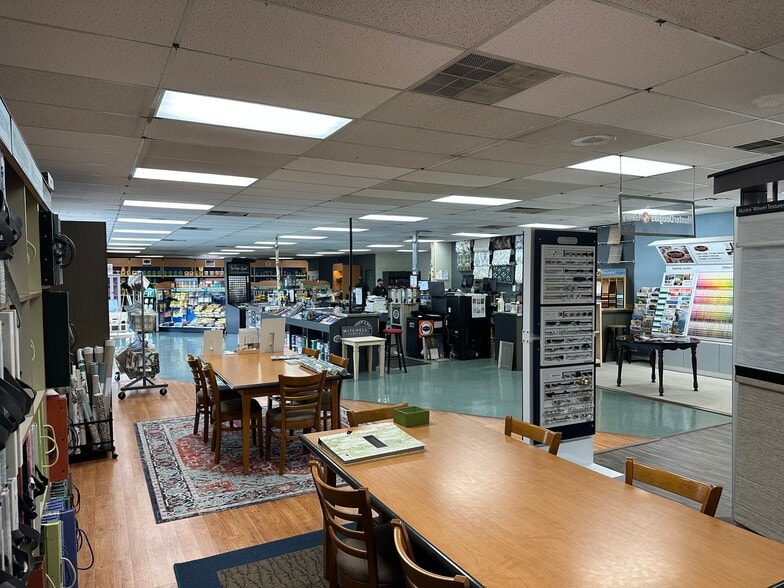 More Photos Of 1446-1450 Montgomery Hwy, Vestavia Hls, Vestavia Hills Freestanding For Lease