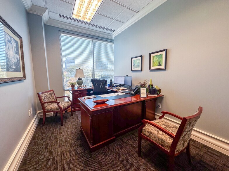 More Photos Of 100 Church St SW, Huntsville Office Residential For Lease