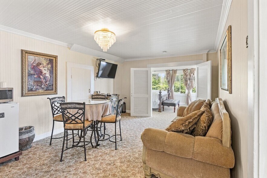 More Photos Of 620 El Salto Dr, Capitola Hospitality For Sale