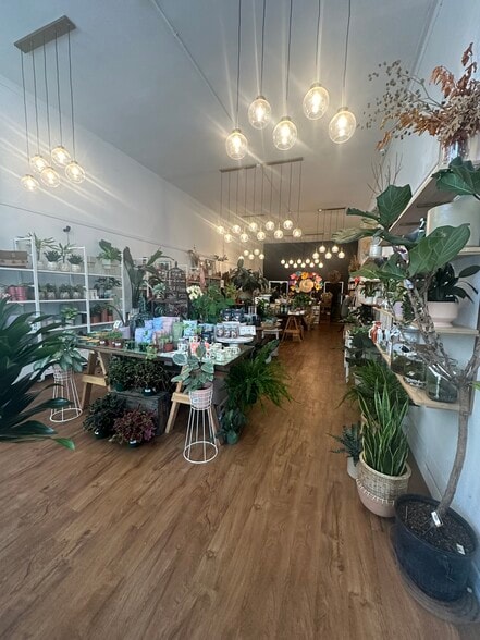 More Photos Of 106 W J St, Benicia Office For Sale