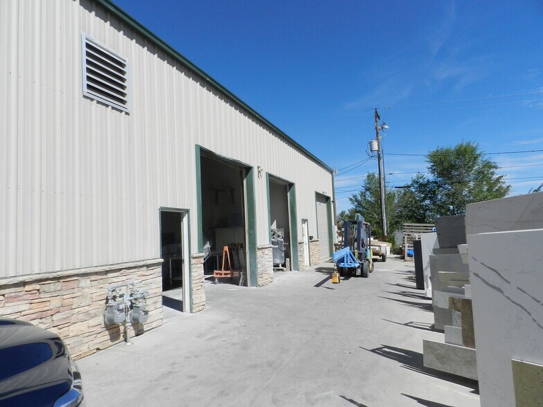 More Photos Of 1431 Anderson Rd, Montrose Warehouse For Lease