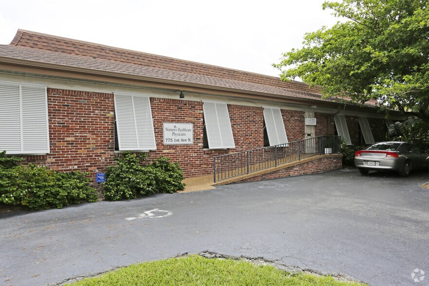 More Photos Of 775 1st Ave N, Naples Medical For Sale