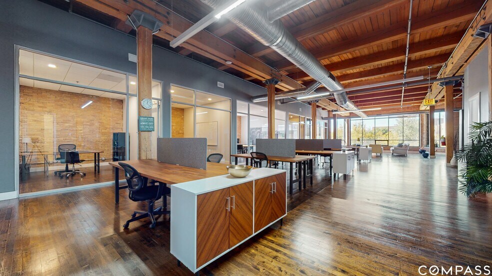 More Photos Of 2241 S Wabash Ave, Chicago Loft Creative Space For Sale