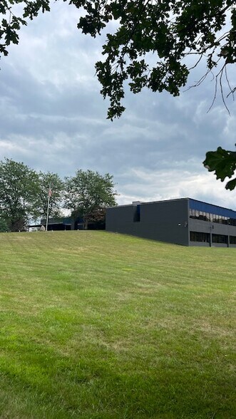 More Photos Of 650 S Prospect Ave, Hartville Medical For Lease