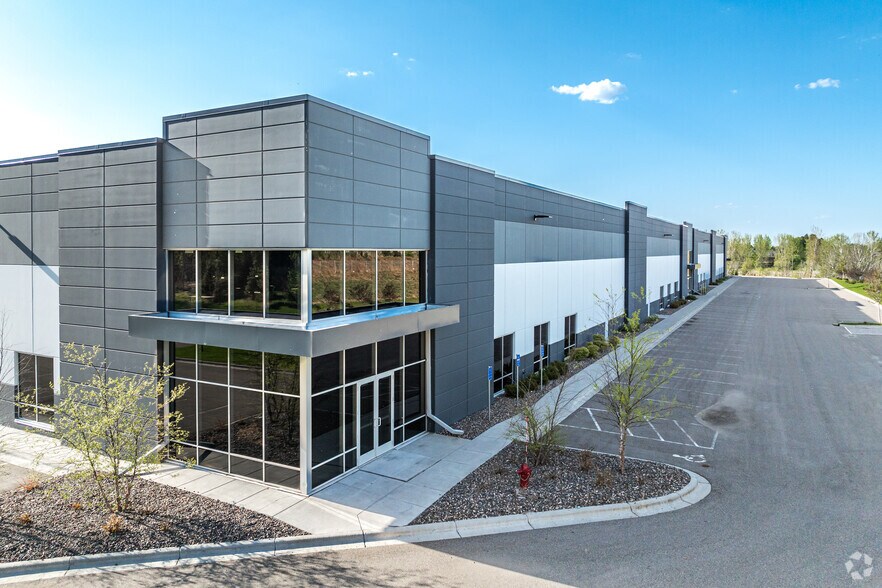 More Photos Of 4850 Constellation Dr, White Bear Township Warehouse For Lease