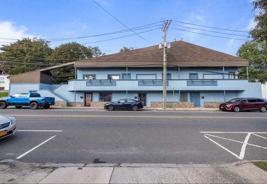 More Photos Of 120-124 Laurel Rd, East Northport Freestanding For Sale